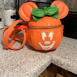 Minnie Pumpkin glow in the dark purse